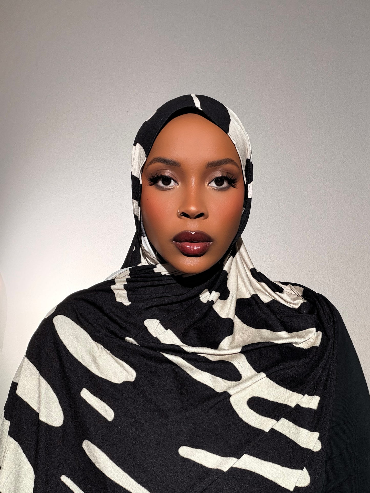 Ivory Noir Jersey Hijab